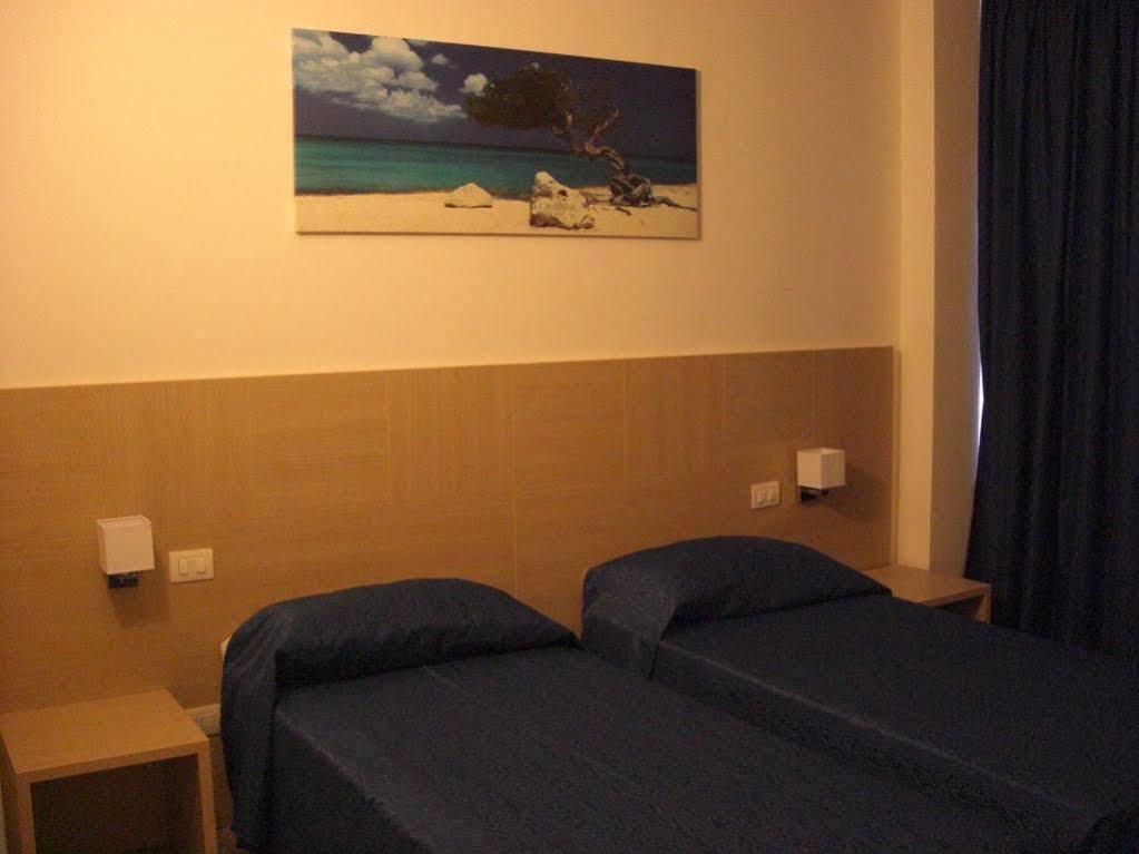 Hotel Santa Giulia 카스테네돌로 외부 사진