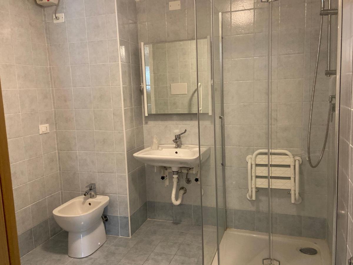Hotel Santa Giulia 카스테네돌로 외부 사진
